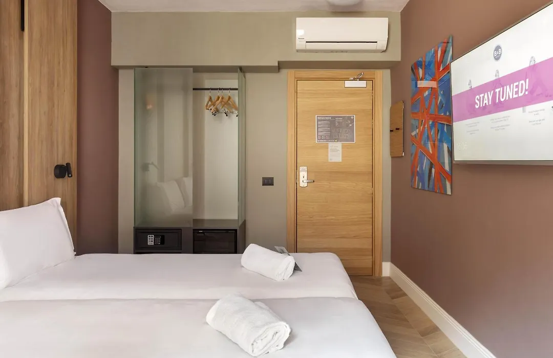 B&B Hotel Genova City Center-1
