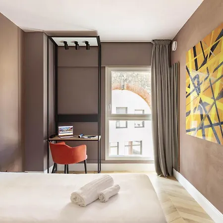 B&B Hotel Genova City Center-3